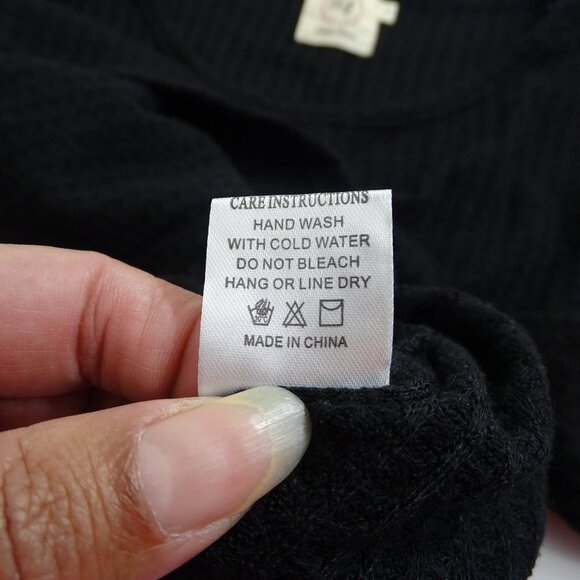 Grace and Emma Women Black Long Sleeve Leopard Print Balloon Sleeve Top Size M - Picture 7 of 11